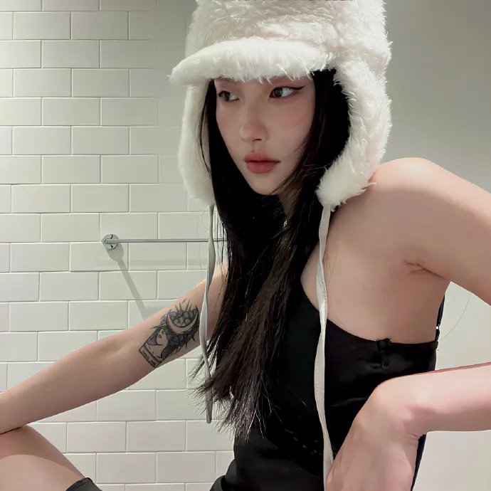 这个少侠有点冷